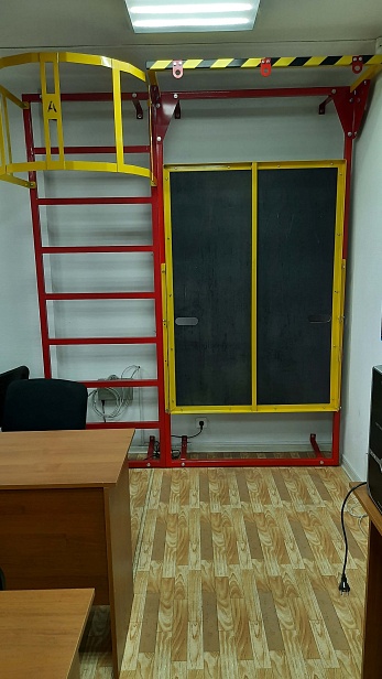 г. Пермь. Центр Горно-Нефтяного Обучения  в учебном классе установлены модули полигона "АЛЬПИНИСТ" г. Пермь. Центр Горно-Нефтяного Обучения  в учебном классе установлены модули полигона "АЛЬПИНИСТ"